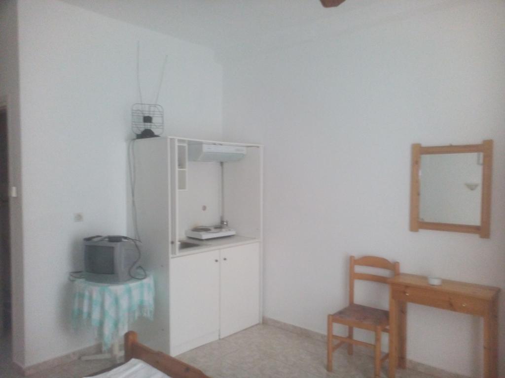 Karagiozos Studios & Apartments スコペロス エクステリア 写真